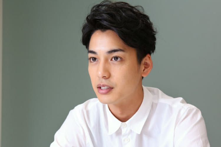 俳優 大野拓朗さん 18歳の挫折に無言の支え Nikkei Style 俳優 大野拓朗さん 18歳の挫折に無言の支え Nikkei Style