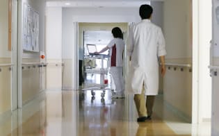 外国人に対応する病院の整備を進める