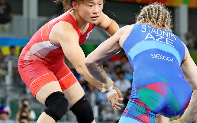 逆転の金3個 つかんだ強き心と体 レスリング女子 日本経済新聞