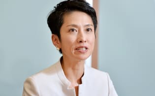 民進 新代表に蓮舫氏 高い知名度と発信力 日本経済新聞 民進 新代表に蓮舫氏 高い知名度と発信力 日本経済新聞