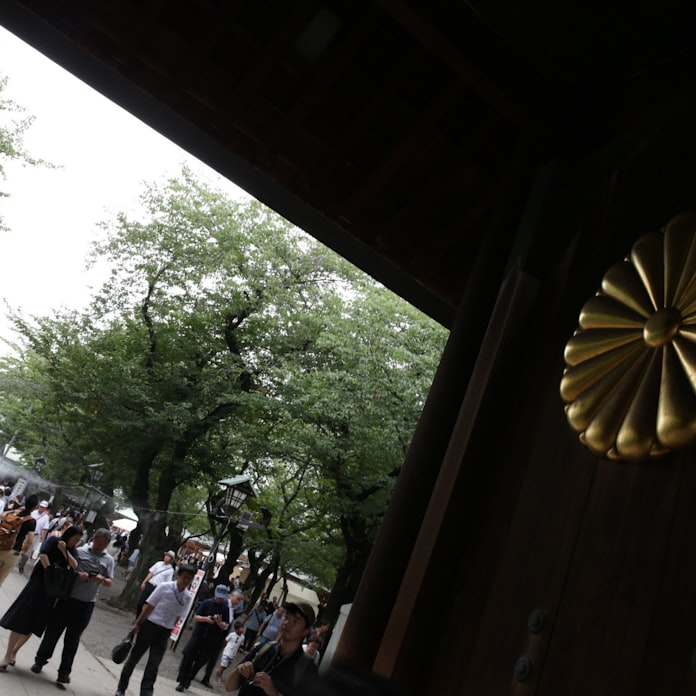 小泉氏ら4閣僚が靖国神社参拝 中韓反発の恐れも 日本経済新聞 小泉氏ら4閣僚が靖国神社参拝 中韓反発の恐れも 日本経済新聞
