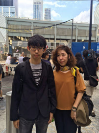 厳戒態勢のny追悼式典 遺族ら涙 日本経済新聞 厳戒態勢のny追悼式典 遺族ら涙 日本経済新聞