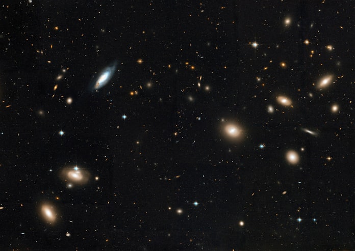 発見 超銀河団 浮かび上がる宇宙の巨大さ 日本経済新聞