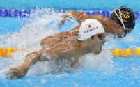 競泳男子100メートルバタフライで銀メダルを獲得した木村（14日）=寺沢将幸撮影