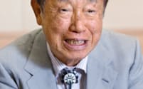 えさき・れおな　1947年東京大学理学部卒業、神戸工業（現在の富士通テン）入社。東京通信工業（現ソニー）や米IBMの研究所に在籍。73年に日本人4人目となるノーベル賞を受賞した。筑波大学や芝浦工業大学長の学長を務めた。