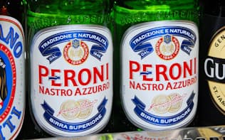アサヒグループHDが買収する「ペローニ」のビール（東京都豊島区の東武百貨店池袋店）=共同