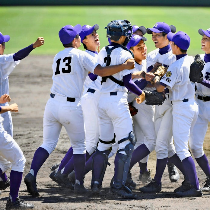 軟式で全国制覇 もう一つの天理高野球部 日本経済新聞