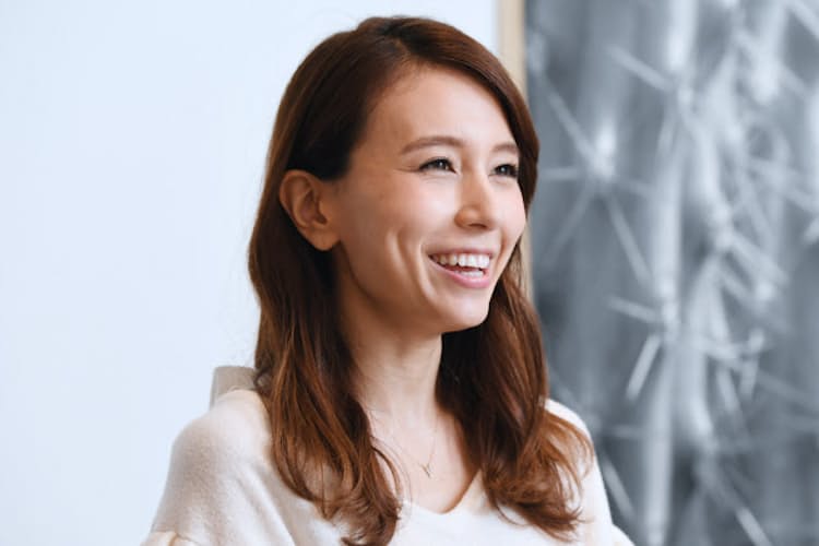 メイジェイさん 父がわざと置いたcd 歌手を決意 Nikkei Style メイジェイさん 父がわざと置いたcd 歌手を決意 Nikkei Style