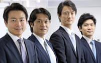 日本法人YCPジャパン（東京・港）のオフィスに並ぶディレクターの西村達一朗氏（右端）、グループCEOの石田裕樹氏（左端）ら幹部