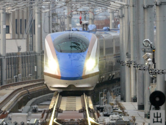 北陸新幹線 フリーゲージ断念 関西で早期延伸論も 日本経済新聞 北陸新幹線 フリーゲージ断念 関西で早期延伸論も 日本経済新聞