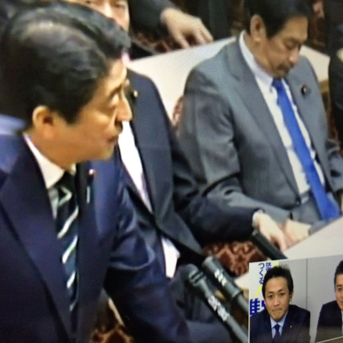 党首討論 裏中継 にみえた民進の逆境 日本経済新聞 党首討論 裏中継 にみえた民進の逆境 日本経済新聞