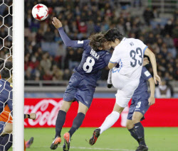 鹿島 金崎のゴールで逆転勝ち サッカークラブw杯が開幕 日本経済新聞