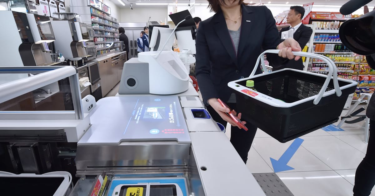 コンビニのレジ ロボが会計 ローソンとパナソニック 日本経済新聞