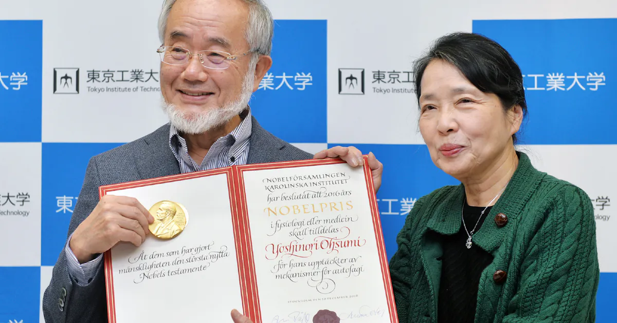 大隅さん 感慨深い ノーベル賞日程終え帰国 日本経済新聞 大隅さん 感慨深い ノーベル賞日程終え帰国 日本経済新聞