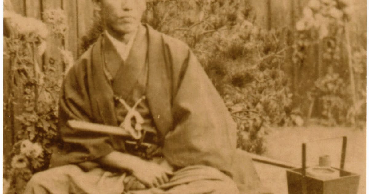 命日 墓前にファン1000人 時をかける坂本龍馬 1 日本経済新聞 命日 墓前にファン1000人 時をかける坂本龍馬 1 日本経済新聞