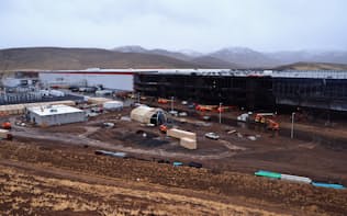 テスラと共同建設する世界最大の車載電池工場でEV市場に攻勢をかける（米ネバダ州）