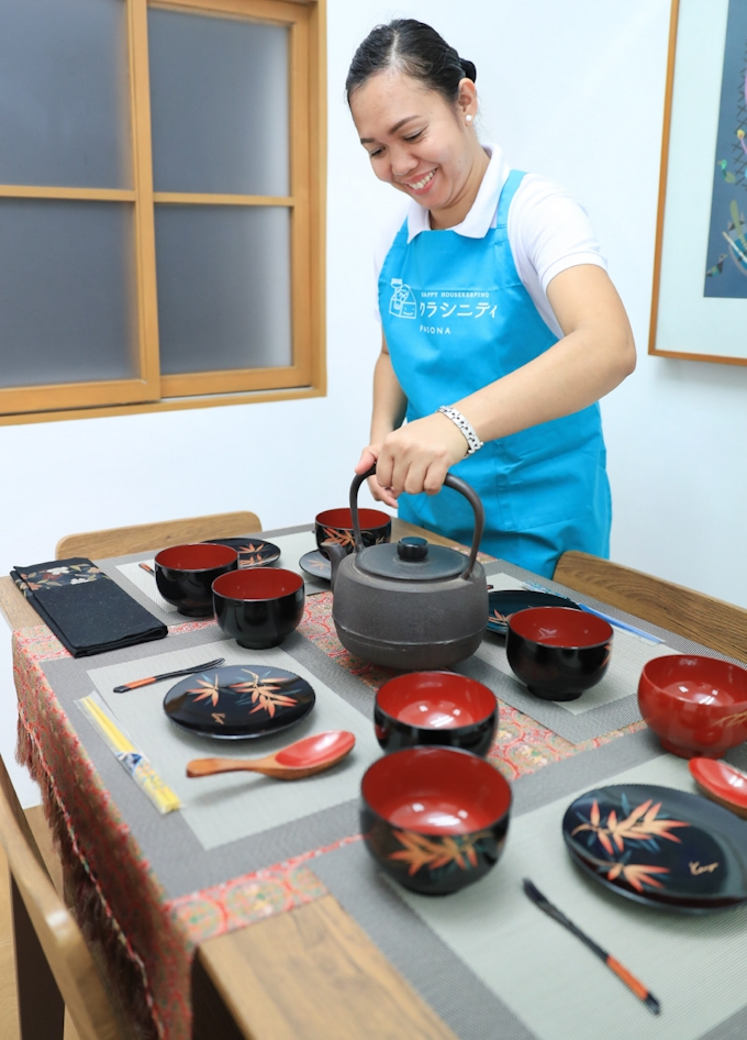 フィリピン人家政婦 日本流 に育成し派遣 日本経済新聞