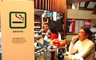 飲食店には「全面禁煙になることで客が減る」との危機感も