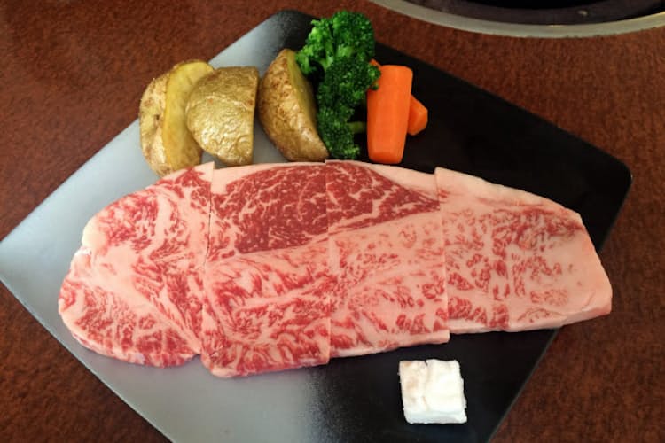 お肉といえば西は牛 東は豚 農耕用の動物が違った Nikkei Style