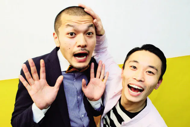 どつき漫才で脚光 カミナリ たたかれて頭は大丈夫 Nikkei Style どつき漫才で脚光 カミナリ たたかれて頭は大丈夫 Nikkei Style