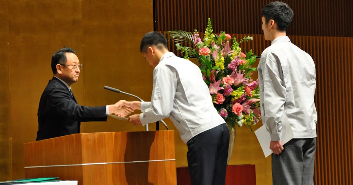 トヨタ新体制 キーワードは現場 グループ 合理化 日本経済新聞 トヨタ新体制 キーワードは現場 グループ 合理化 日本経済新聞