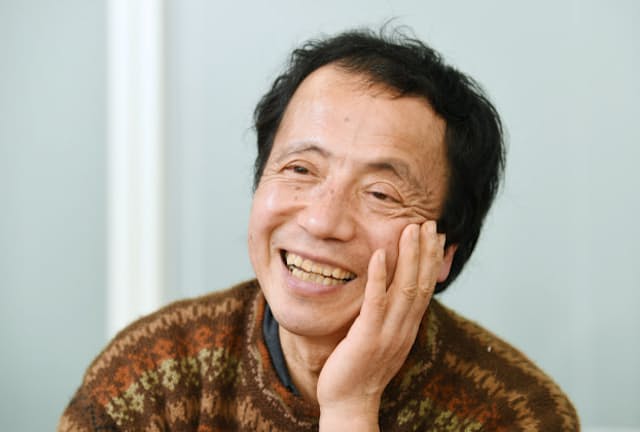 すずき・まもる　1952年東京都生まれ。80年に絵本作家デビュー。「黒猫サンゴロウ」シリーズ、「ピン・ポン・バス」、「ぼくの鳥の巣絵日記」など。「わたり鳥」（童心社）を15日発売。