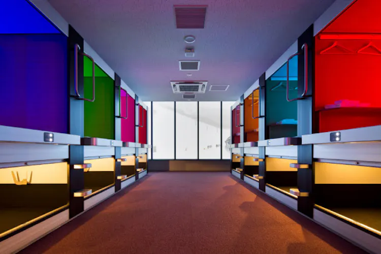 カプセルホテル 進化に休息なし 女性 外国人に人気 Nikkei Style カプセルホテル 進化に休息なし 女性 外国人に人気 Nikkei Style