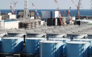 廃炉に向けた作業が進む東京電力福島第1原発（2016年10月、福島県大熊町）