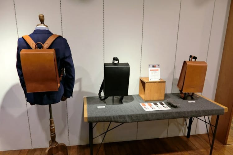 大人も欲しいランドセル 機能性 世界が注目 Nikkei Style 大人も欲しいランドセル 機能性 世界が注目 Nikkei Style