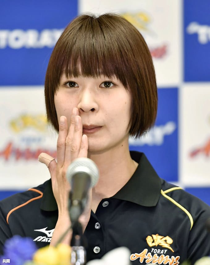 バレー女子日本代表 木村が引退会見 気持ちが薄れた 日本経済新聞