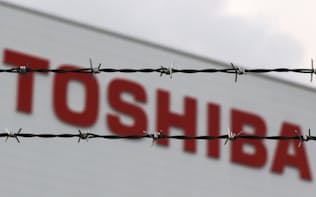 東芝 17年3月期の最終赤字1兆円超 債務超過6200億円 日本経済新聞