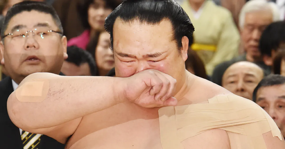 稀勢の里の奇跡 感動した で済ませていいのか 日本経済新聞 稀勢の里の奇跡 感動した で済ませていいのか 日本経済新聞