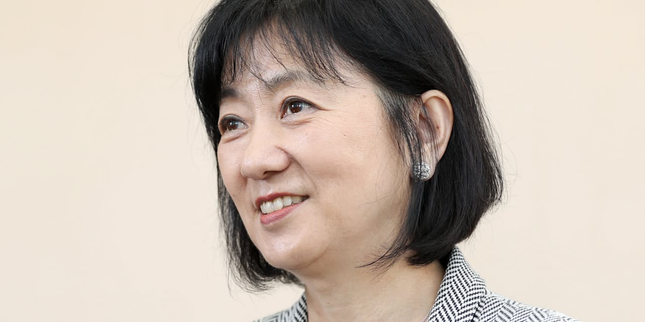 満点から赤点に 自由謳歌した慶応女子高星野朝子 日産自動車専務執行役員が語る 満点から赤点に 自由謳歌した慶応女子高星野朝子 日産自動車専務執行役員が語る
