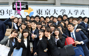 式 入学 鳥取 大学 今年４月に大学・短大に入学した新入生の７６％が、保護者同伴で入学式に出席！ 鳥取大学