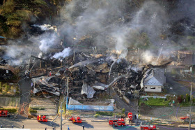 強風で山火事相次ぐ 宮城 岩手で避難指示 日本経済新聞