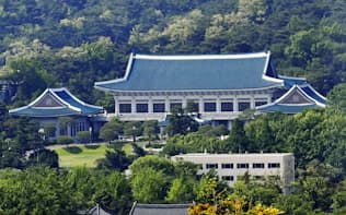 韓国・ソウルの大統領府=17日(共同)