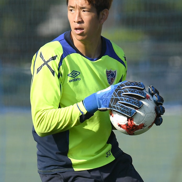 シューターとの主客逆転も Fc東京gk 林彰洋 上 日本経済新聞 シューターとの主客逆転も Fc東京gk 林彰洋 上 日本経済新聞