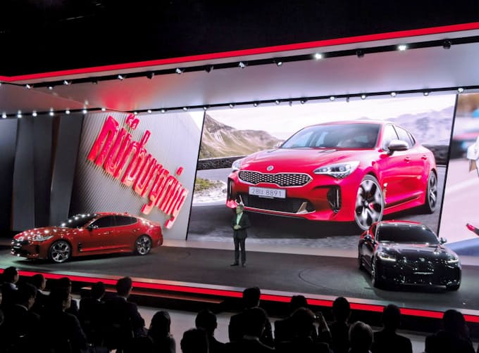 起亜自動車 韓国内販売で現代抜く 日本経済新聞