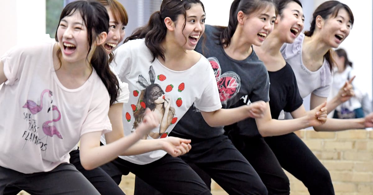 舞台の夢 宝塚仕込み 梅花女子大 キャンパス新景 日本経済新聞 舞台の夢 宝塚仕込み 梅花女子大 キャンパス新景 日本経済新聞