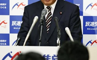 記者会見する民進党の野田幹事長（3日午前、国会）=共同
