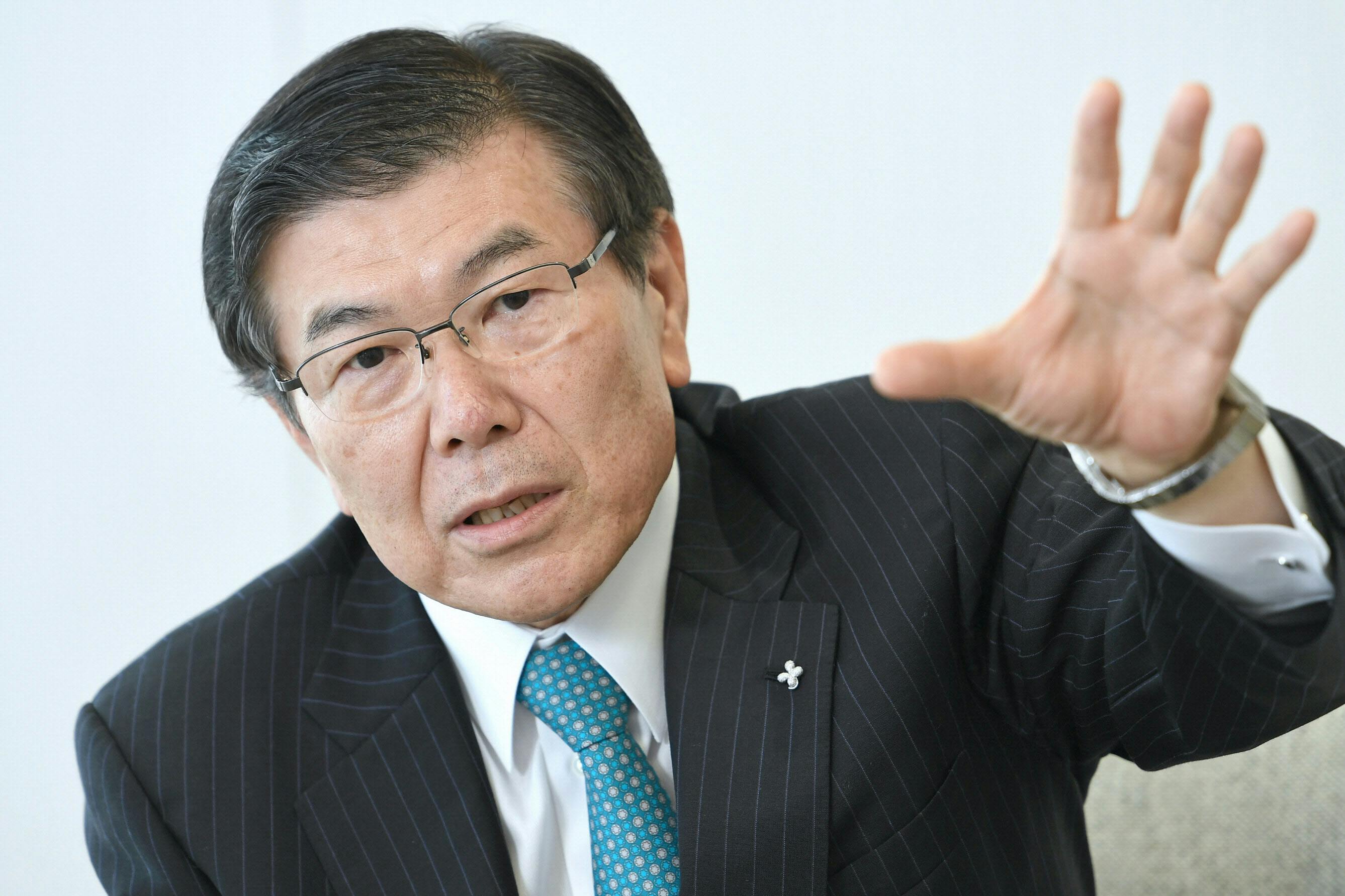 こんな成績じゃ困るよ 外国人校長からお小言 三井物産会長の栄光学園時代 Nikkei Style こんな成績じゃ困るよ 外国人校長からお小言 三井物産会長の栄光学園時代 Nikkei Style