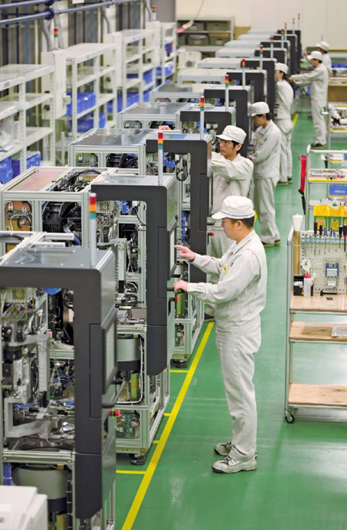 好調半導体 人にも投資 日本経済新聞
