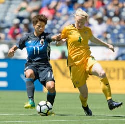 なでしこ 豪州に敗れ1分け1敗 4カ国対抗 写真 共同 日本経済新聞