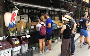 外国人旅行客は日本の地方まで足を運ぶようになった（岐阜県白川村の白川郷）