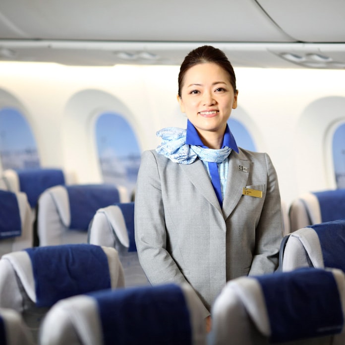 Ca道場は機内再現から Anaの荒木麻美子さん 日本経済新聞 Ca道場は機内再現から Anaの荒木麻美子さん 日本経済新聞