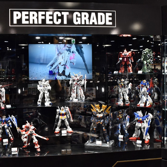 バンダイ お台場に ガンプラ 専門店 国内初展開 日本経済新聞 バンダイ お台場に ガンプラ 専門店 国内初展開 日本経済新聞