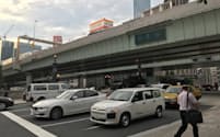 日本橋には1963年から首都高速道路の高架橋がかかっている（8月25日、東京・中央）