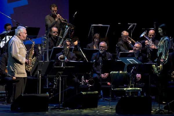 永遠のジャンゴ ジャズギターの名手 ナチと闘う Nikkei Style 永遠のジャンゴ ジャズギターの名手 ナチと闘う Nikkei Style