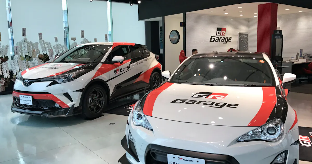 トヨタのスポーツカー専門店「GRガレージ」中部でオープン: 日本経済新聞