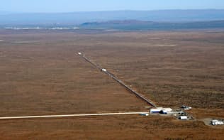 初めて重力波を検出した米国の重力波望遠鏡=LIGO提供